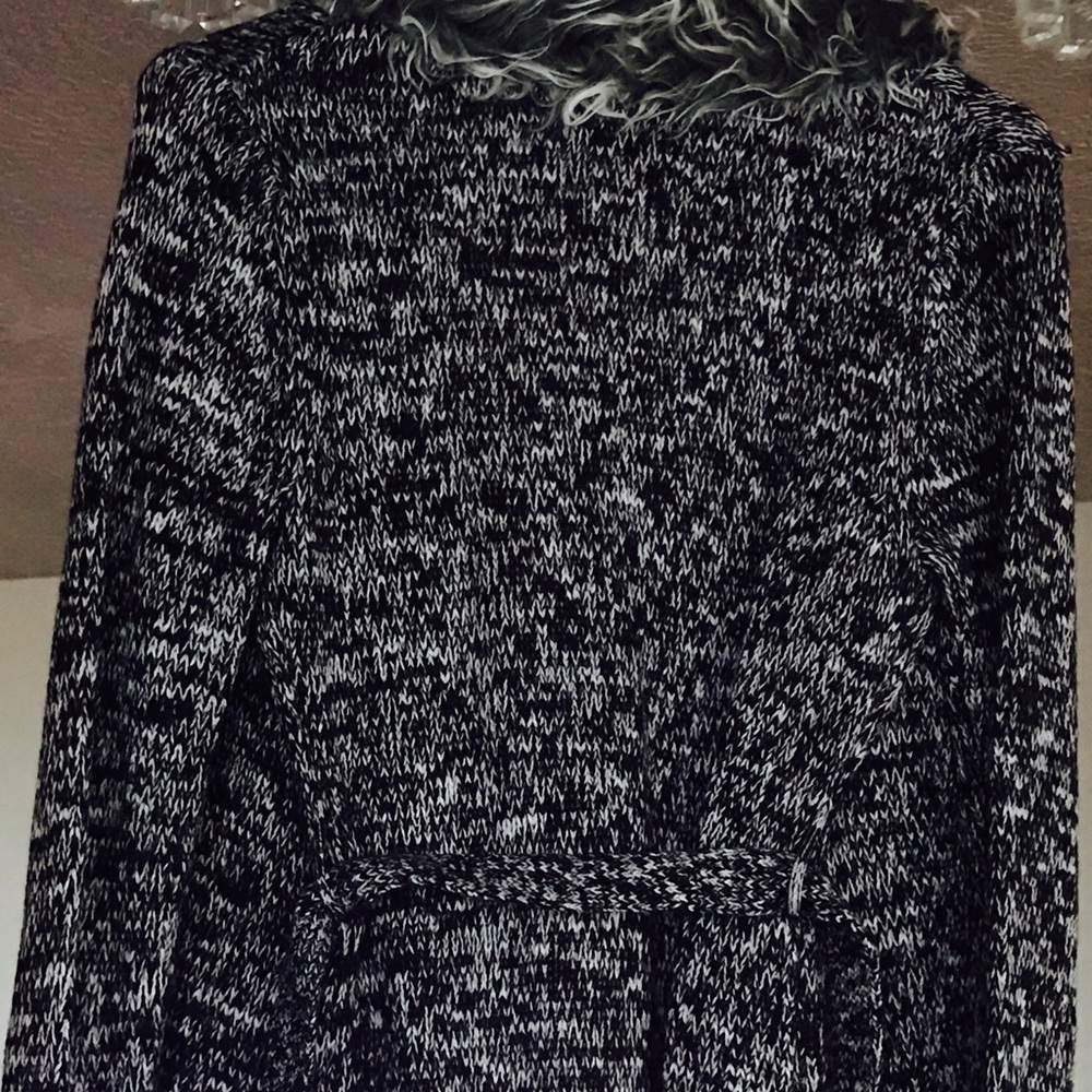 Sweater - Picture 3 of 4
