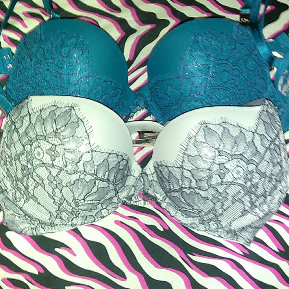 BRAND NEW VS VERY SEXY COLLECTION BRA SET