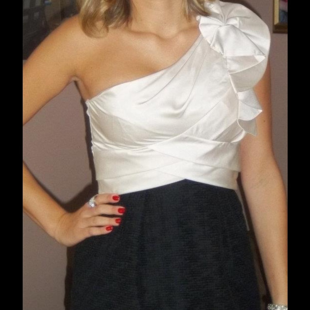 Elegant one shoulder dress