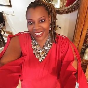 Meet your Posher, Tisha