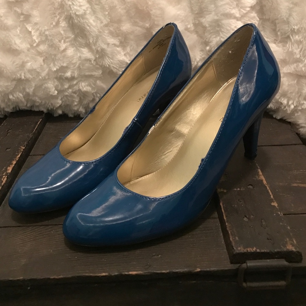 Blue heels