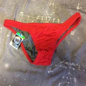 JOLYN RED BRAZIL BOTTOM