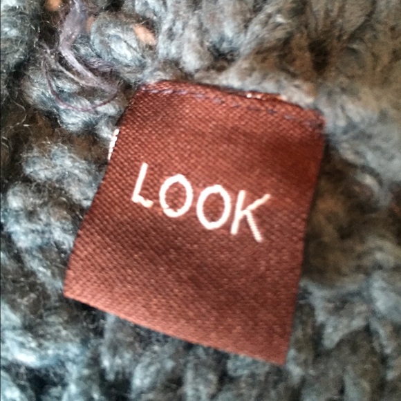 Look 👀Unity Scarf - Picture 3 of 3