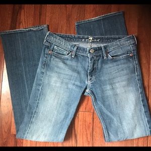 7 for All Mankind light wash bootcut jeans, sz 28