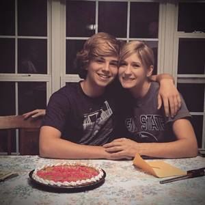 Meet your Posher, Ethan