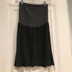 A Pea in the Pod maternity skirt