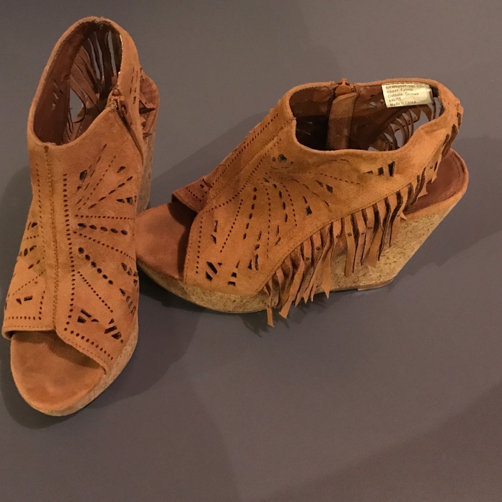 Not Rated - Fringe Delight Size 9