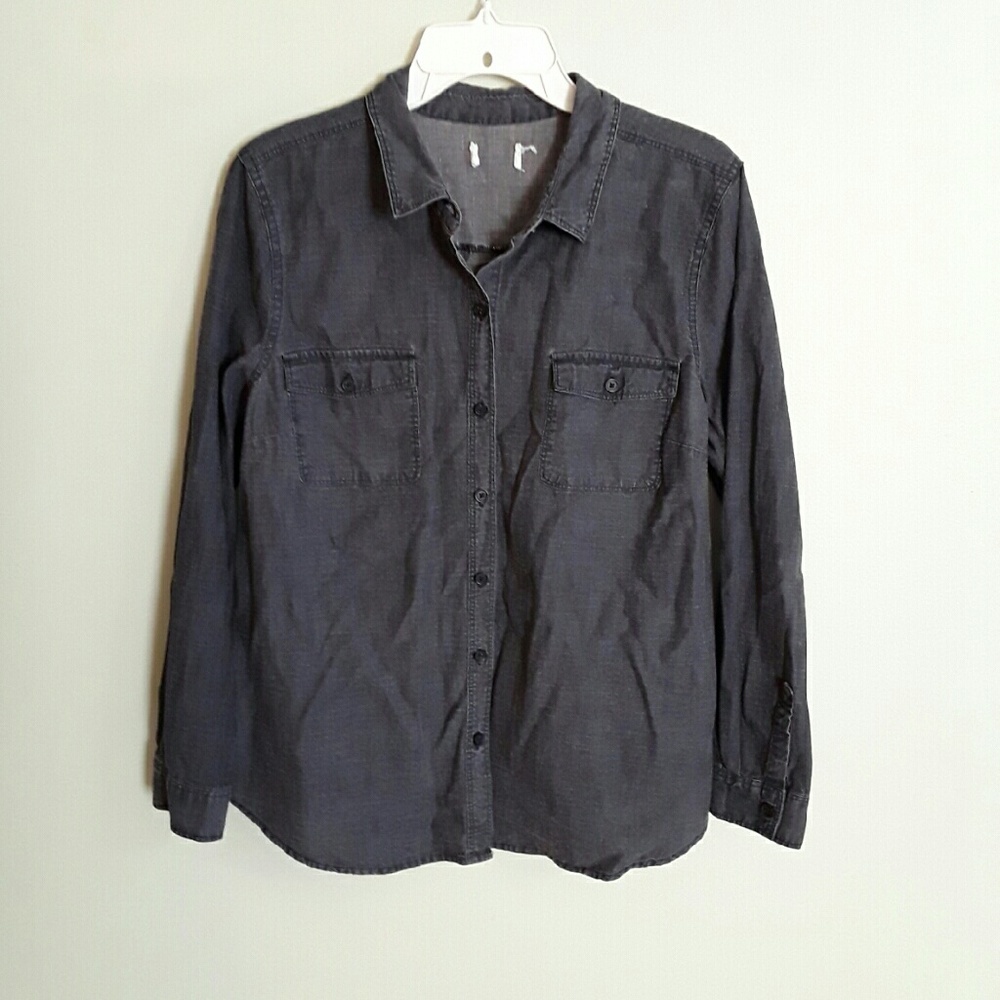 Light weight jean button up shirt