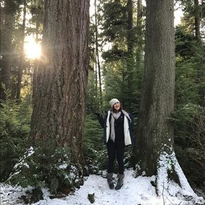 Meet your Posher, Anissa