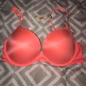 Victoria's Secret Very Sexy Bra NWT