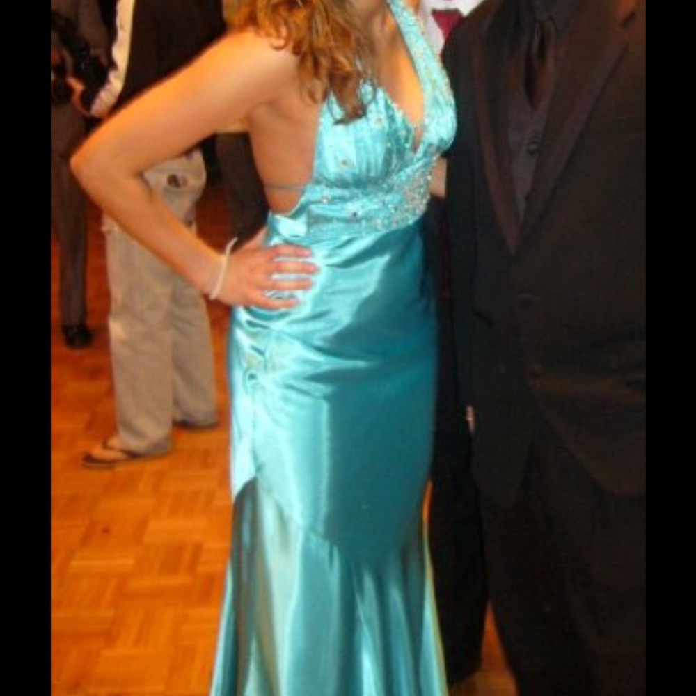 Aqua blue prom dress (long)