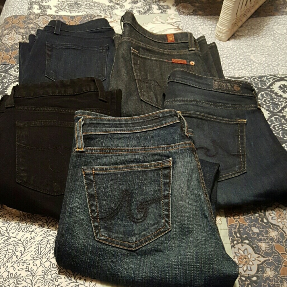 Selling 5 pr jeans for price of 1