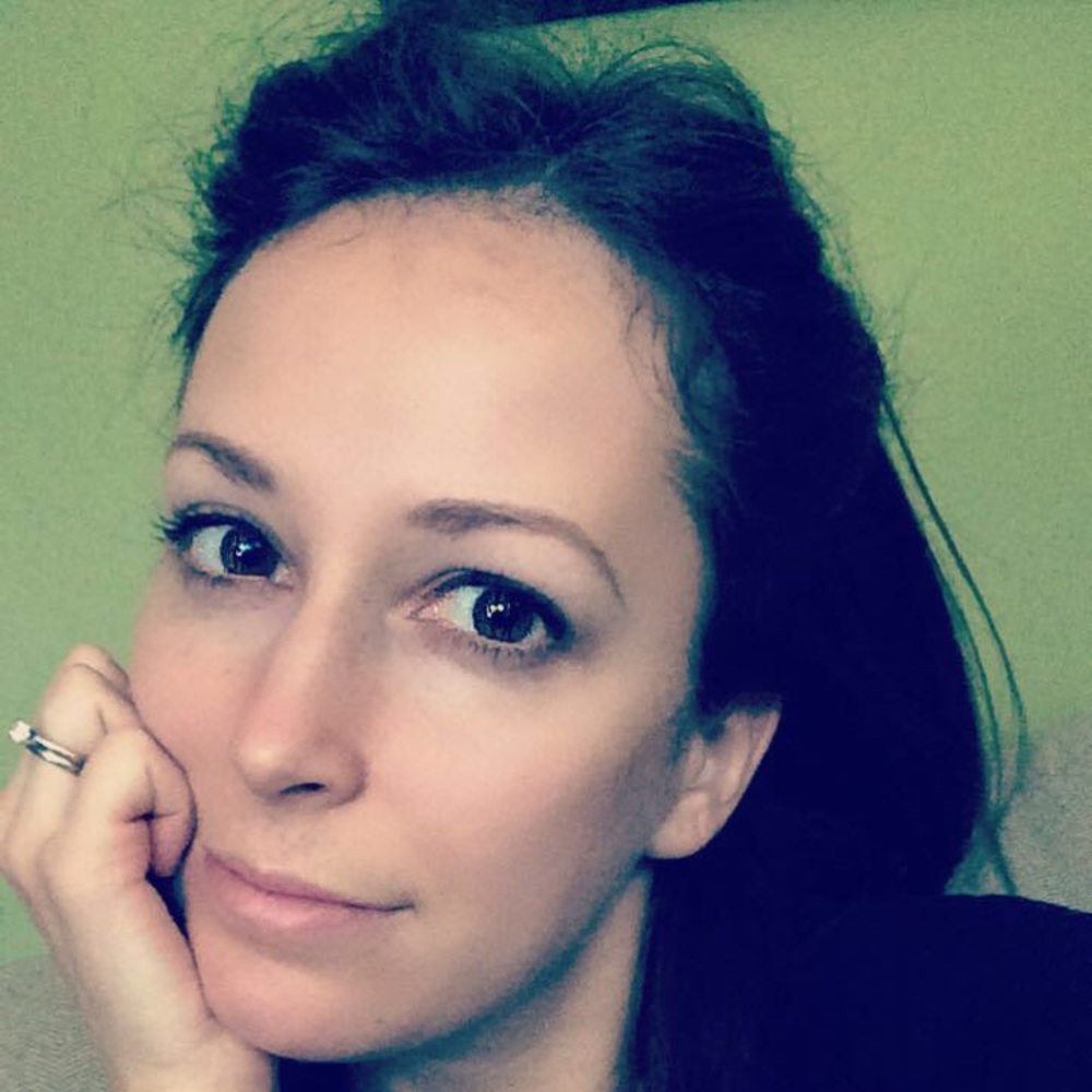 Meet Your Posher, Robyn