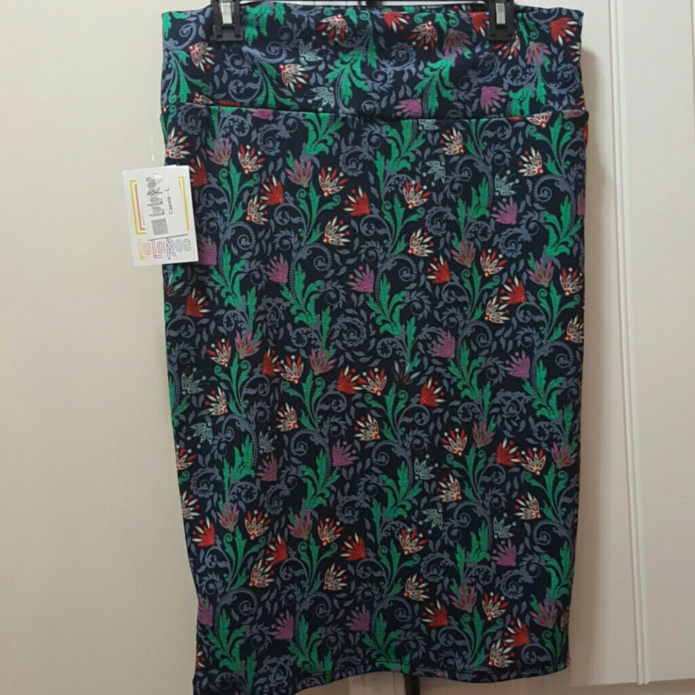 Lularoe Cassie L NWT