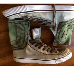 True Religion sneakers size 10!
