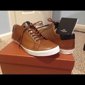 Signature coach men's sneaker