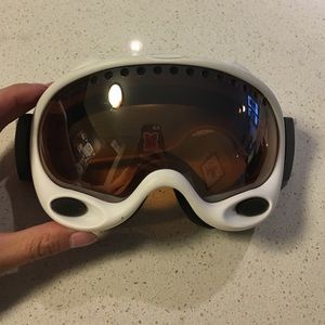 Oakley snowboarding goggles!