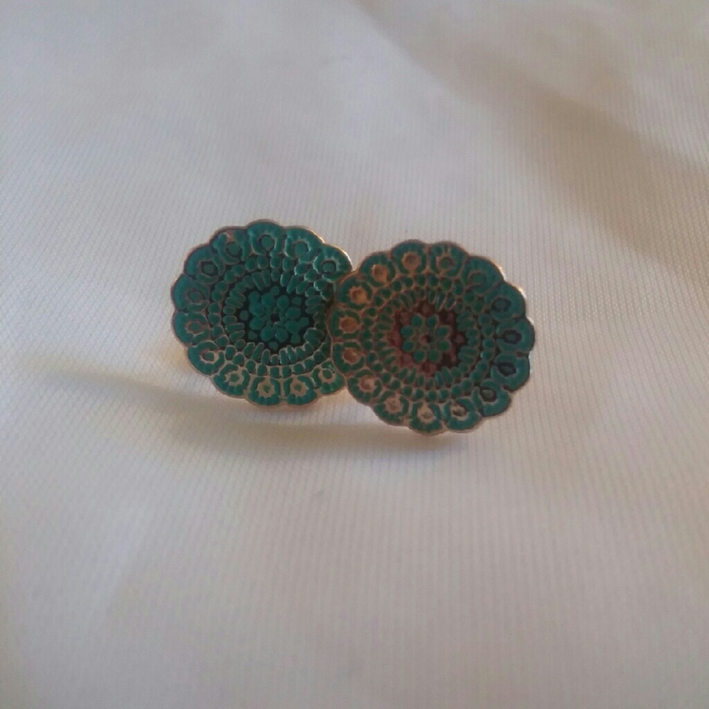 Cute stud earrings