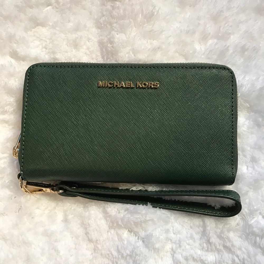 NWT: Michael Kors Wallet