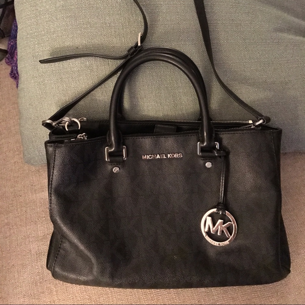 Mk purse