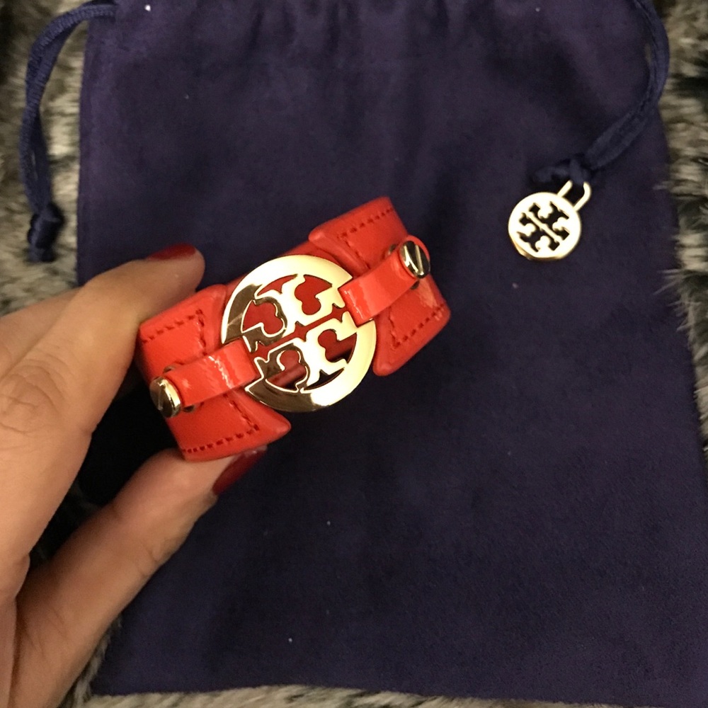Tory Burch Leather Logo bracelet