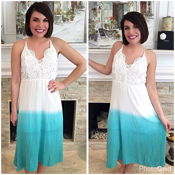 Stunning crochet detail ombré dress! LAST ONE - Picture 3 of 4