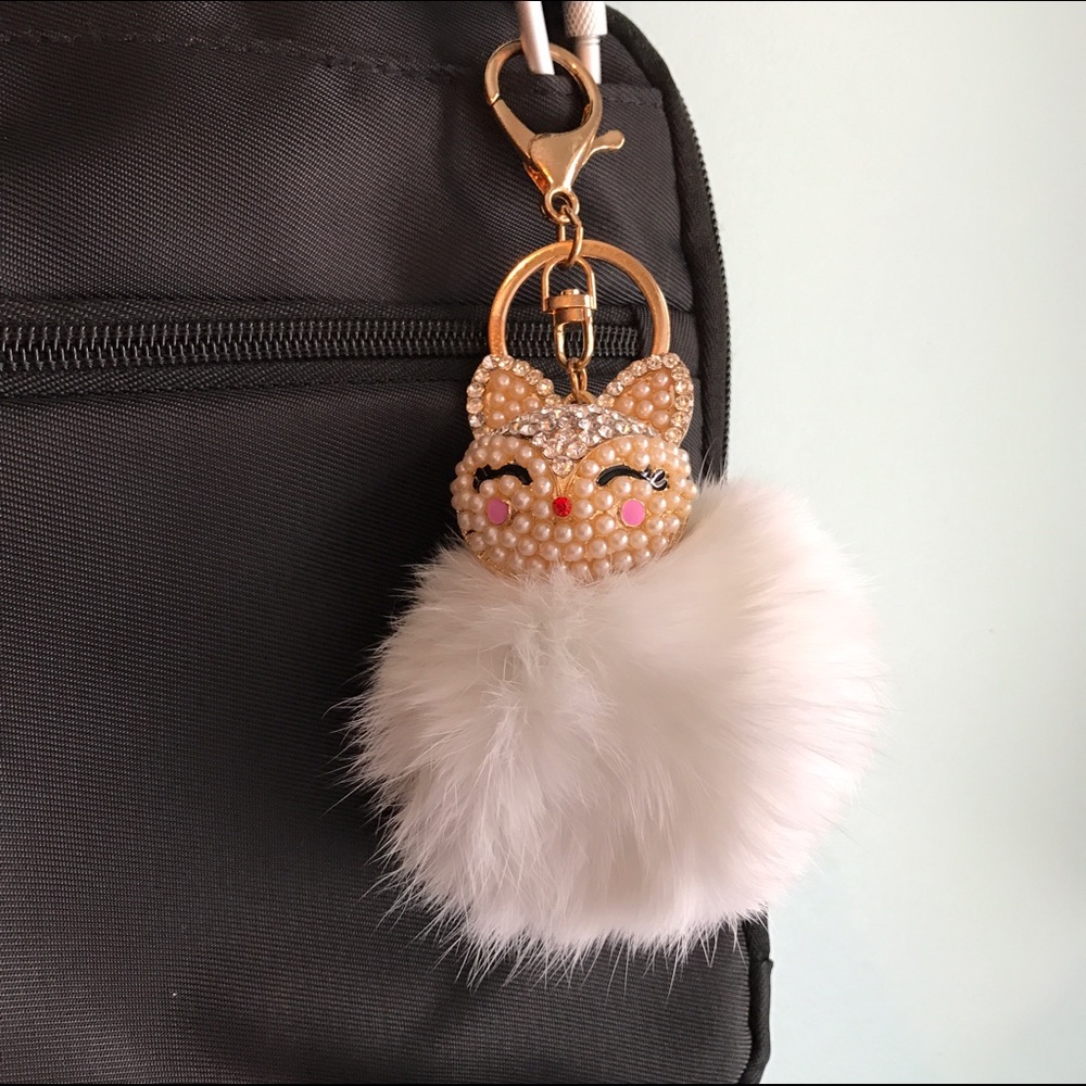 White Fox Head Fur Ball Bag Charm Key Chain - Picture 2 of 4