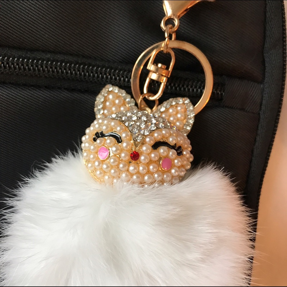 White Fox Head Fur Ball Bag Charm Key Chain - Picture 3 of 4