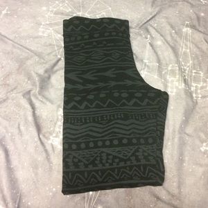 VICTORIAS SECRET PINK TRIBAL LEGGINGS