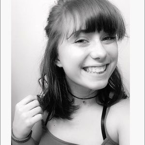 Meet your Posher, Amelia