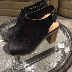 Open toed mule/booties