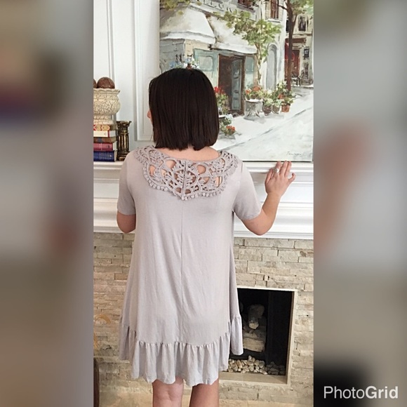 Last one oversized crochet ruffle dress w/pockets! - Picture 4 of 4