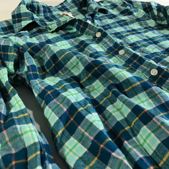 J. Crew Tops - J.Crew 100% Cotton Flannel Green Plaid Shirt XS J. Crew Tops - J.Crew 100% Cotton Flannel Green Plaid Shirt XS