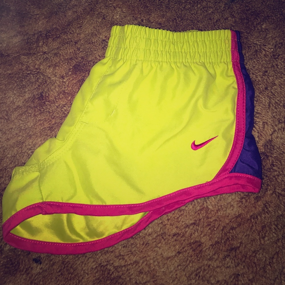 Nike girl shorts:) first time selling.