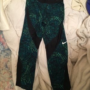 Nike leggings mid length size medium