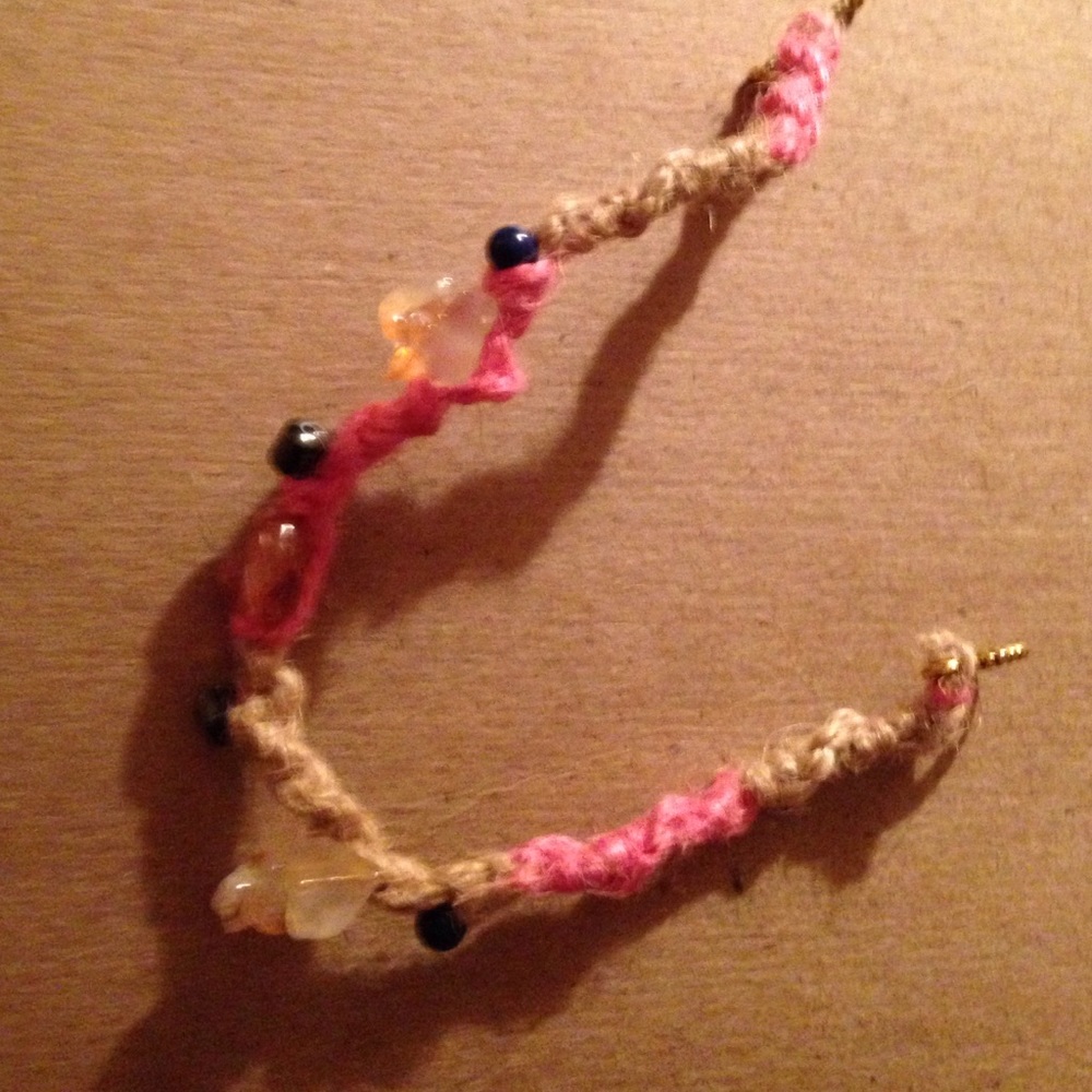 Hemp bracelets - Picture 2 of 4