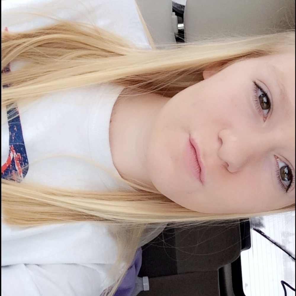 Meet your Posher, Kelly