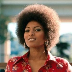 Meet your Posher, Nasima