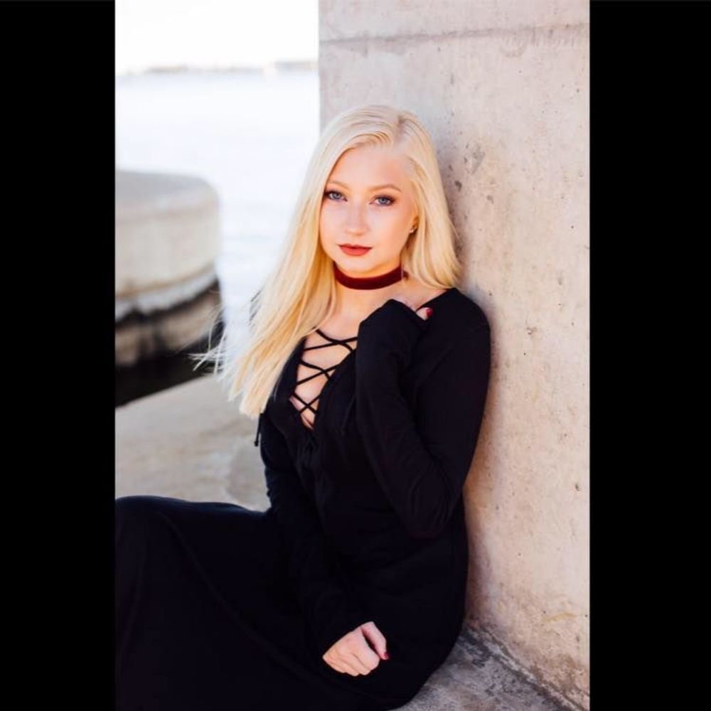 Meet your Posher, Ally