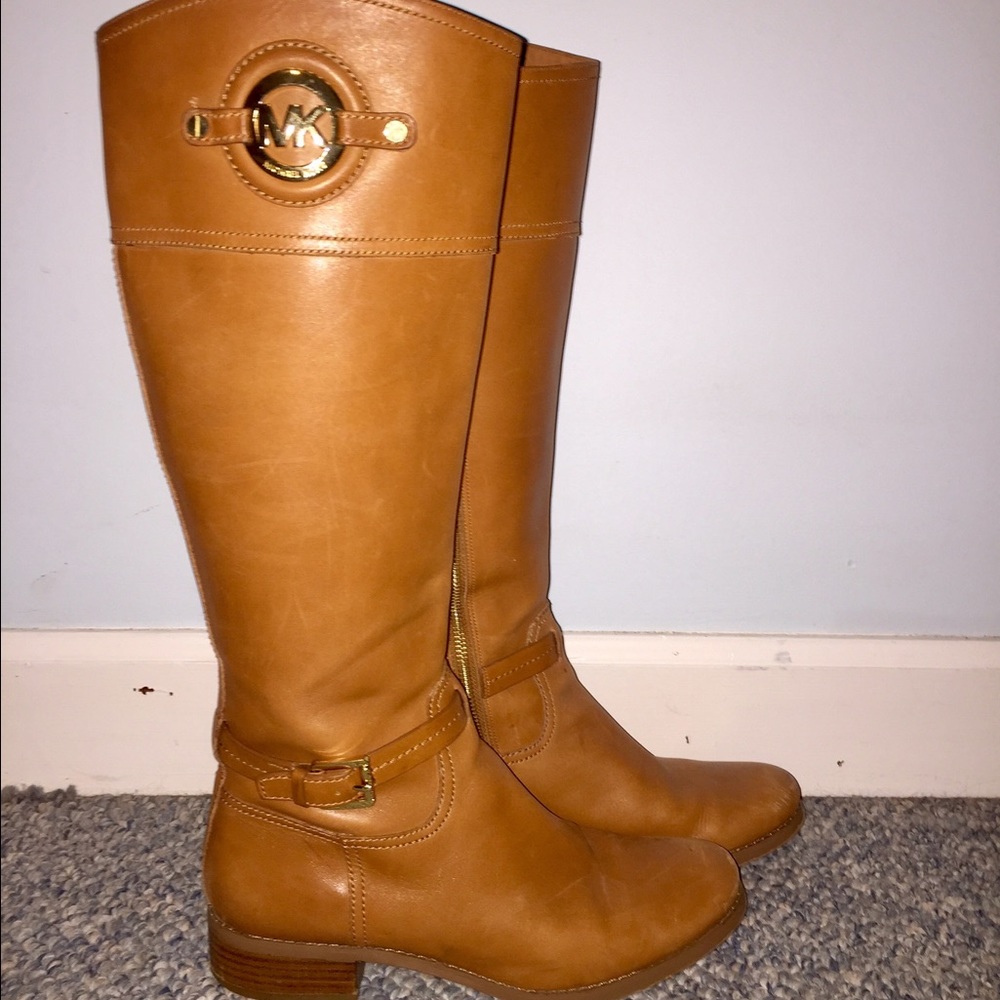 Michael Kors brown riding boots 💅🏼