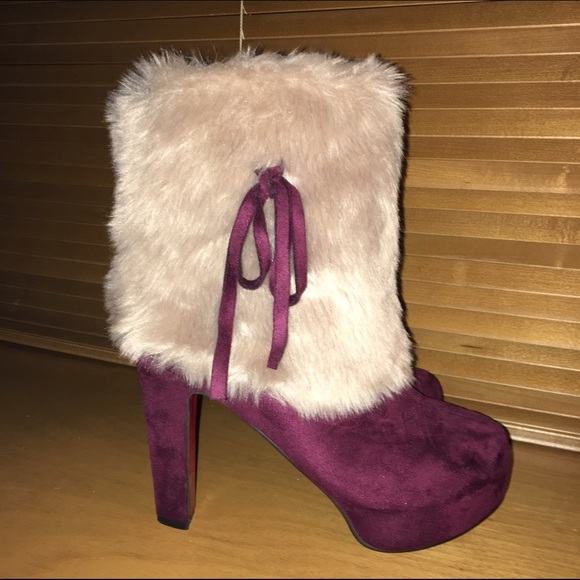 Bootie with fur detailing - Picture 1 of 3