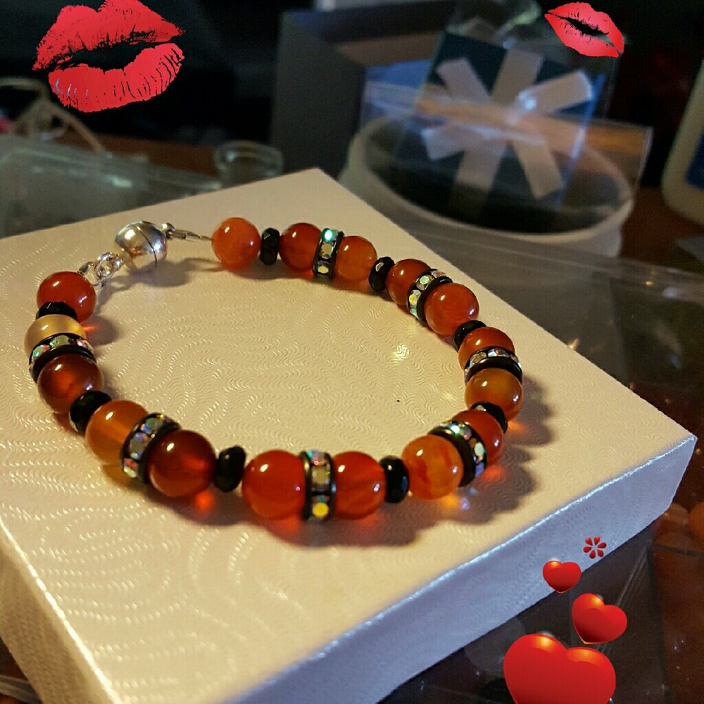 ❤ RED AGATE GEMSTONE BRACELET