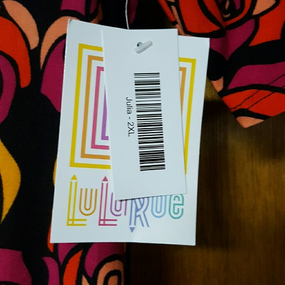 *SOLD*🦄 UNICORN LuLaRoe Julia Disney roses 🌹 - Picture 3 of 4
