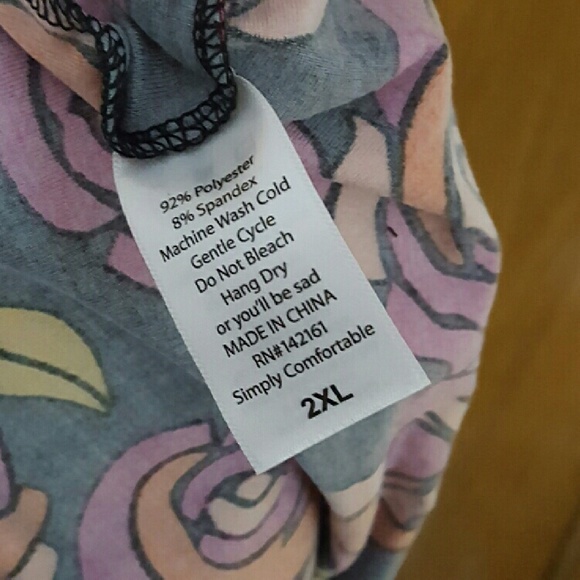 *SOLD*🦄 UNICORN LuLaRoe Julia Disney roses 🌹 - Picture 4 of 4