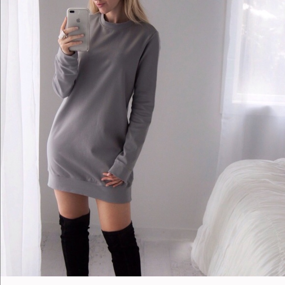 Sweatshirt dress