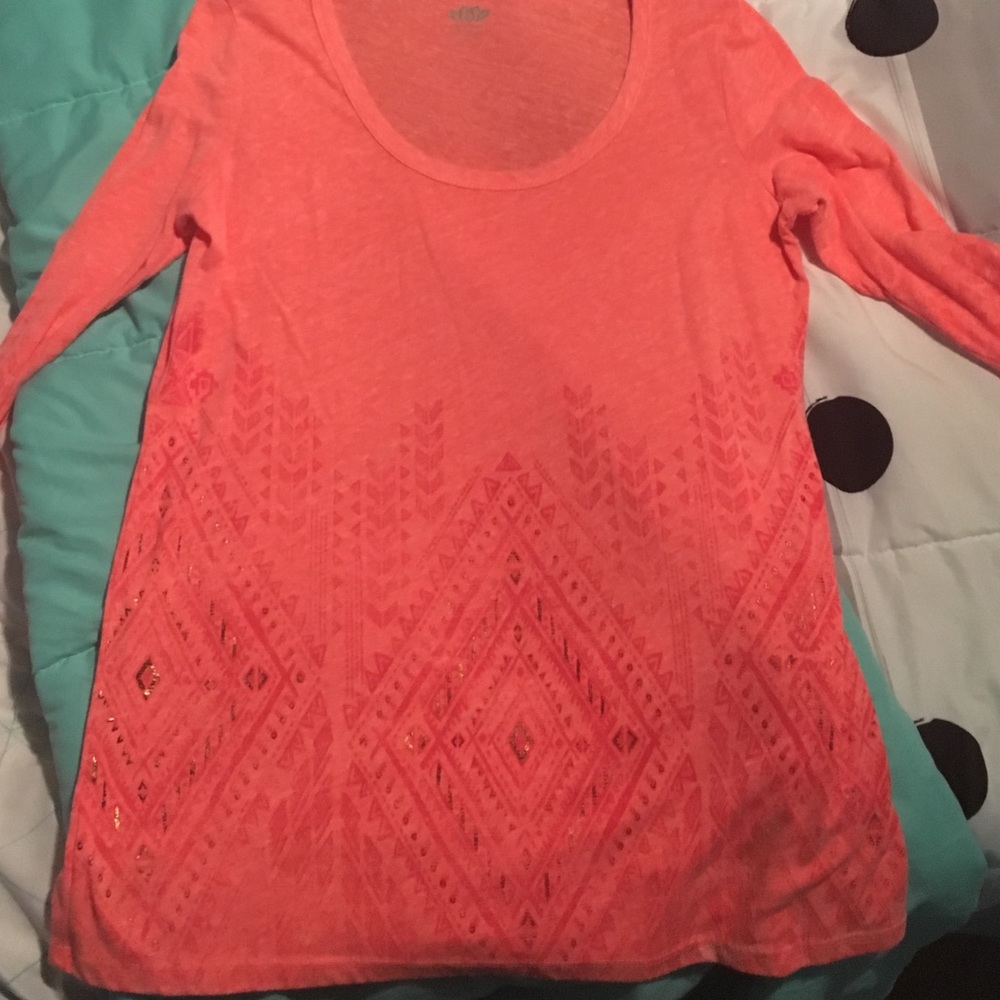 Maurice's workout top