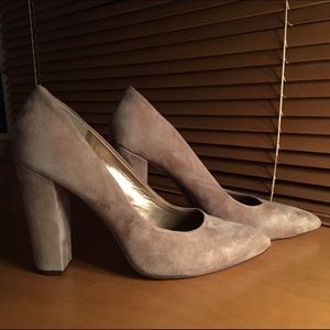 Beautiful BGBG Suede heels