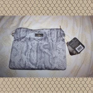 Jaanuu Medical Clutch in Snakeskin