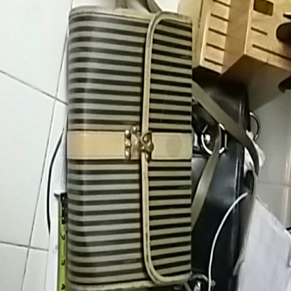 Vintage fenid cross body bag