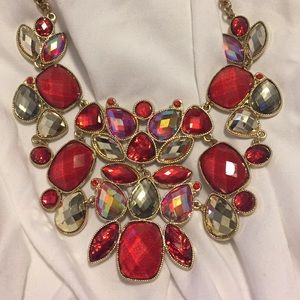Statement necklace